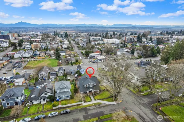 $965,000 | 3231 Grand Avenue, Everett, WA 98201