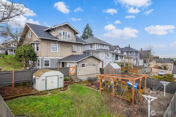 $965,000 | 3231 Grand Avenue, Everett, WA 98201