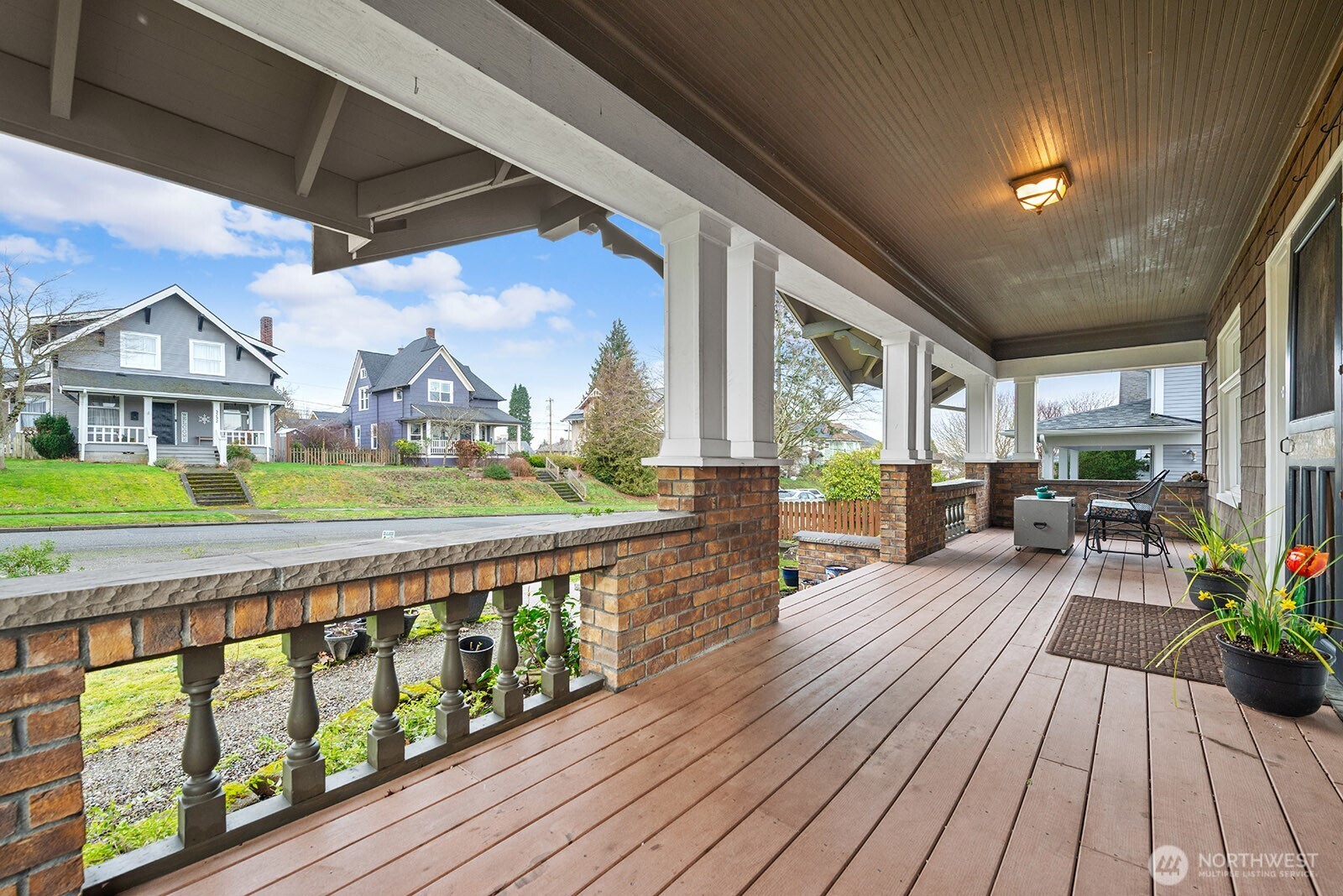 3231 Grand Avenue Everett, WA 98201 - Photo 8 of 40