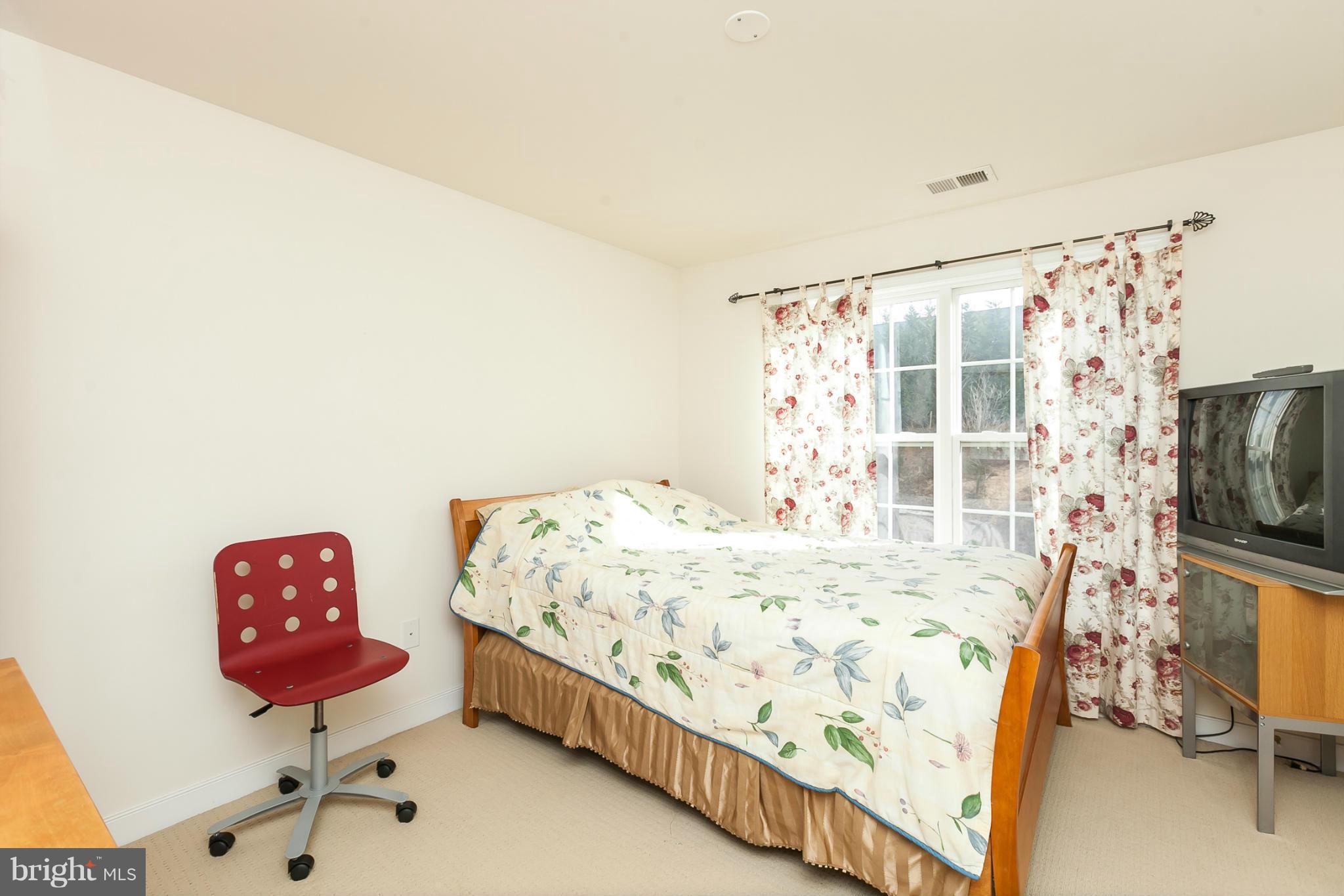 8339 Academy Road Ellicott City, MD 21043 - Photo 19 of 29 Bedroom # 4