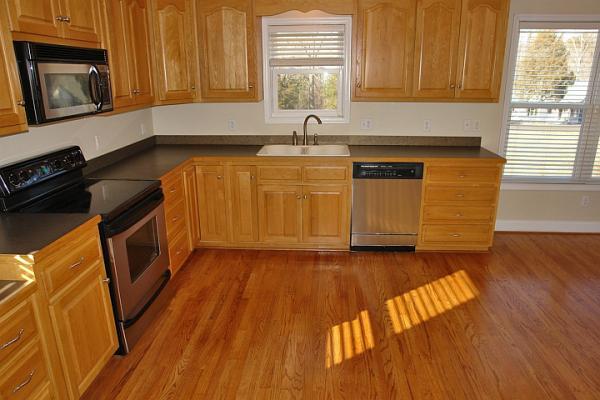 107 Little Creek Road Moneta, VA 24121 - Photo 6 of 13 Custom Kitchen