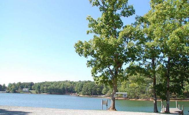 107 Little Creek Road Moneta, VA 24121 - Photo 10 of 13 Communtiy Lake Access