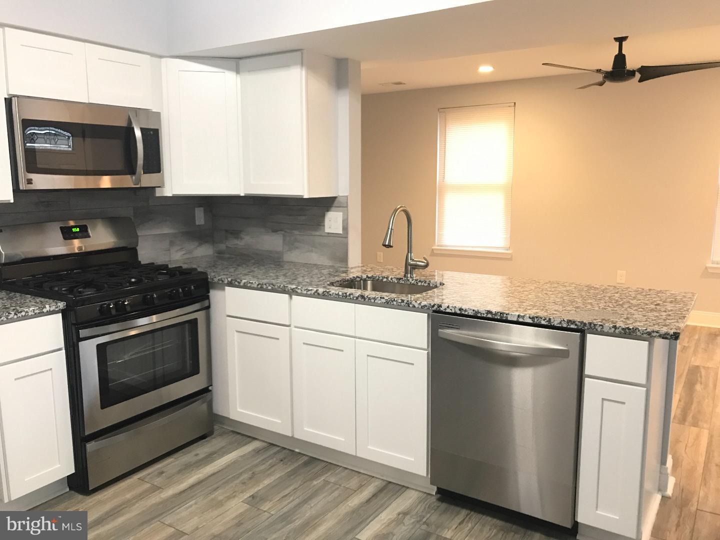 1712 Heather Place Clementon, NJ 08021 - Photo 2 of 15 Gallery Image 2