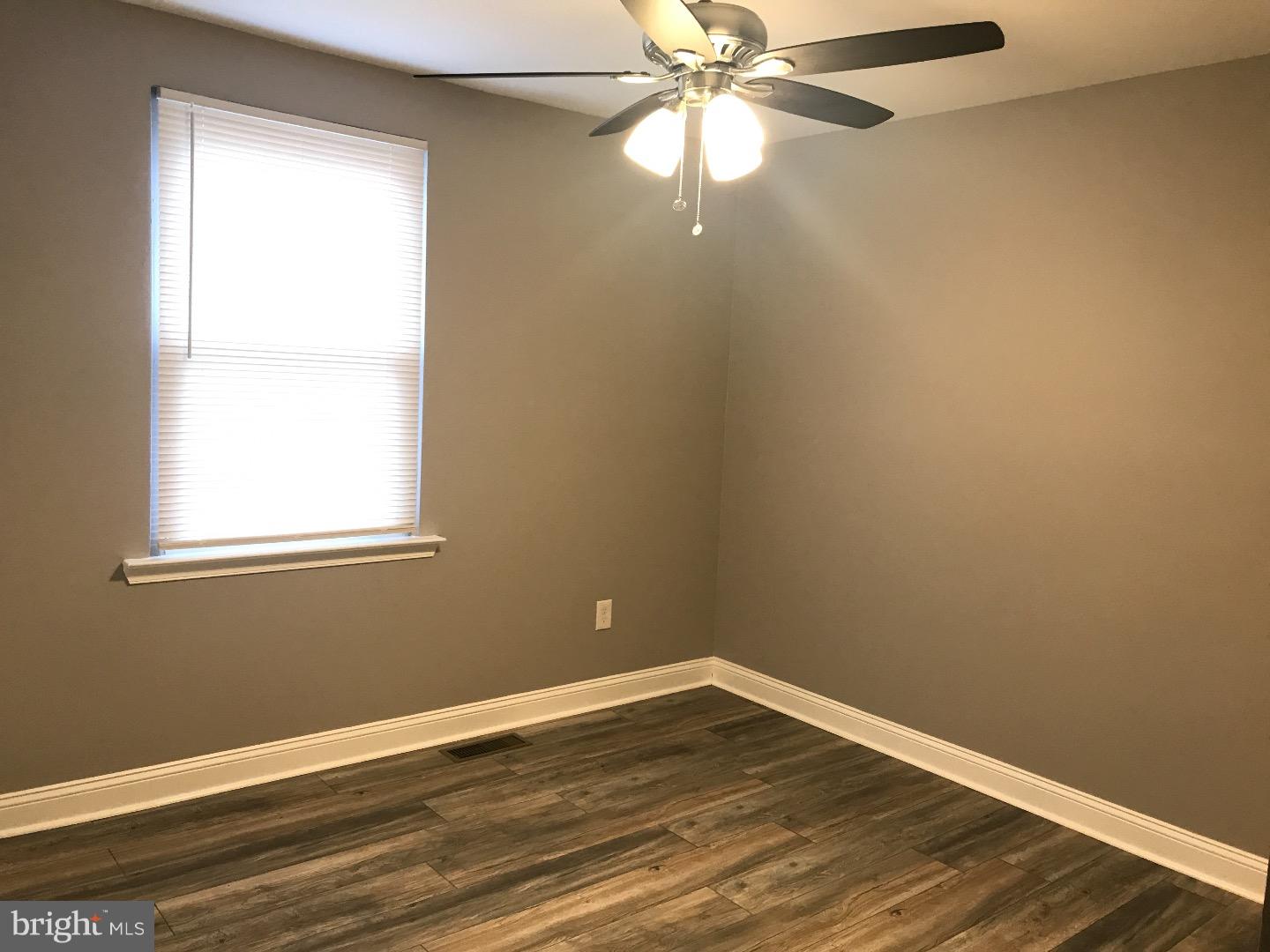 1712 Heather Place Clementon, NJ 08021 - Photo 6 of 15 Gallery Image 6