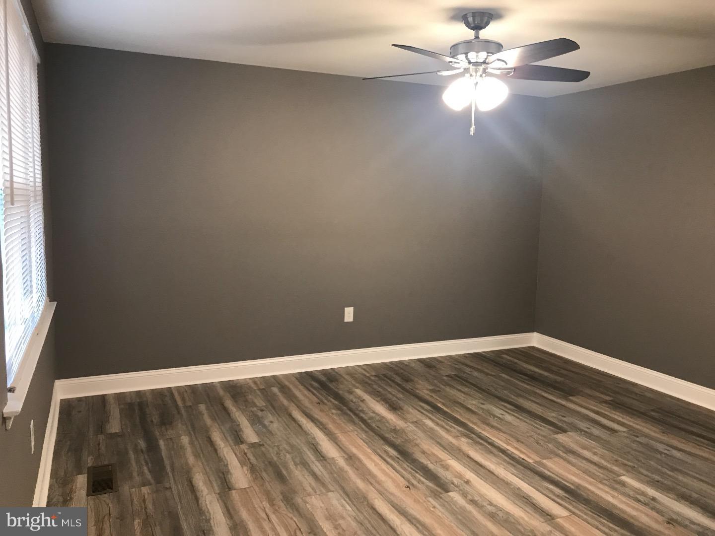 1712 Heather Place Clementon, NJ 08021 - Photo 10 of 15 Gallery Image 10