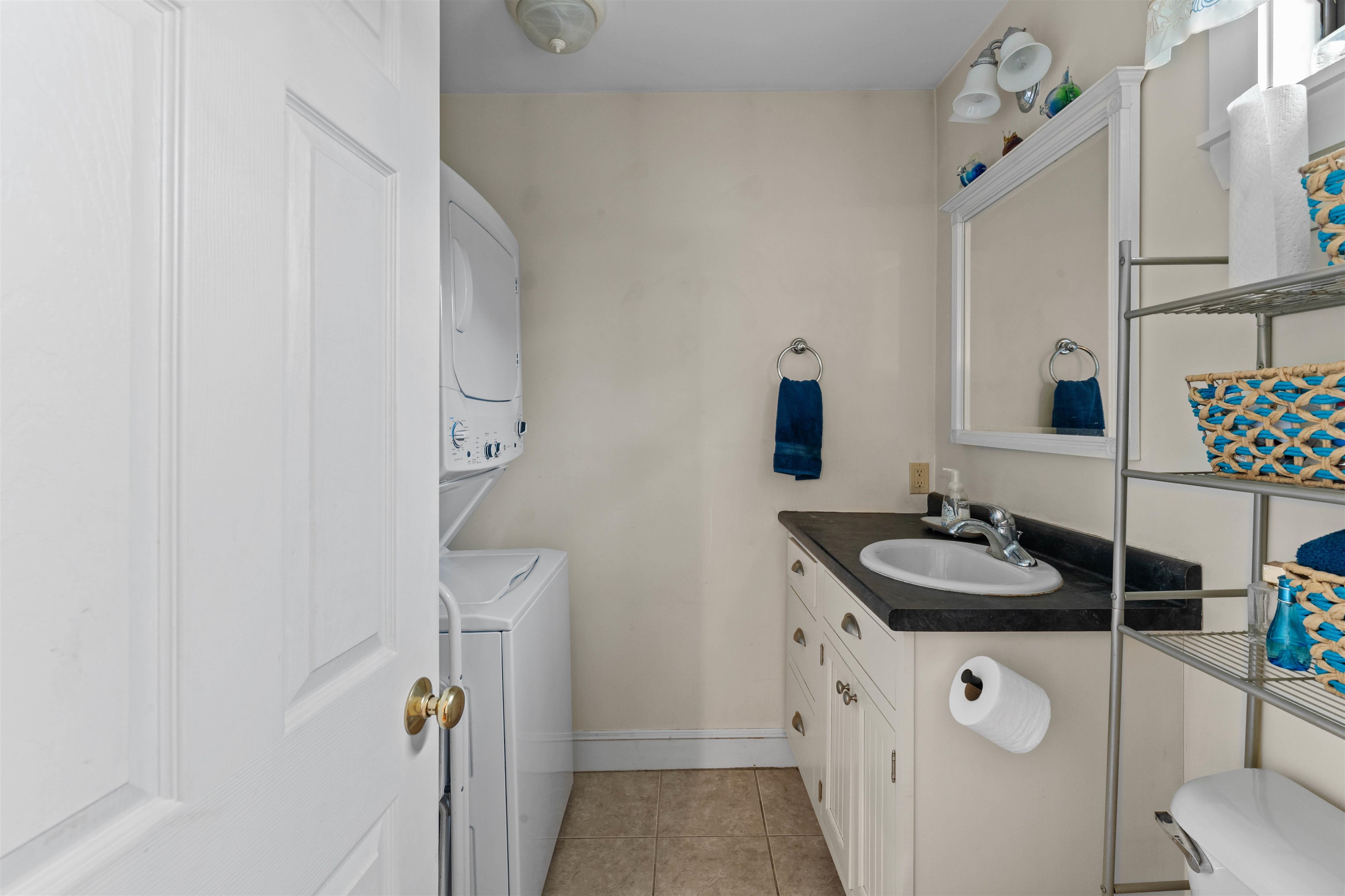 196 East Main Street, Unit 5 Conway, NH 03818 - Photo 4 of 37