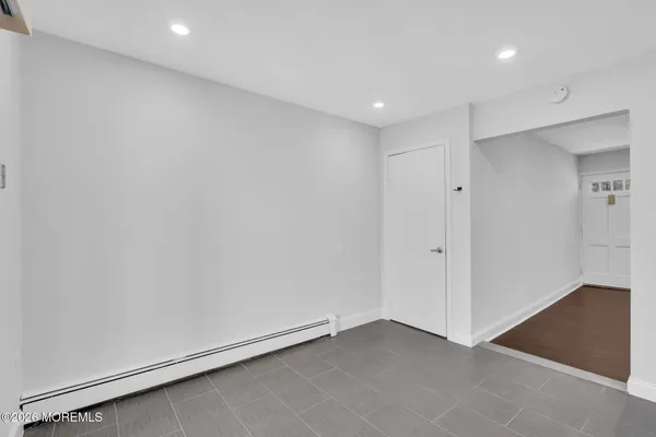$2,600 | 96 East Avenue, Unit 97, Atlantic Highlands, NJ 07716