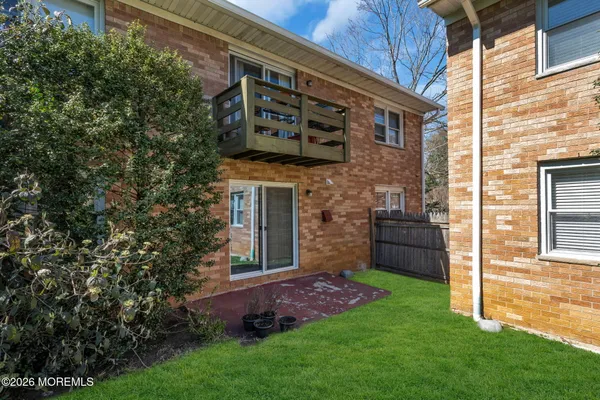 $2,600 | 96 East Avenue, Unit 97, Atlantic Highlands, NJ 07716