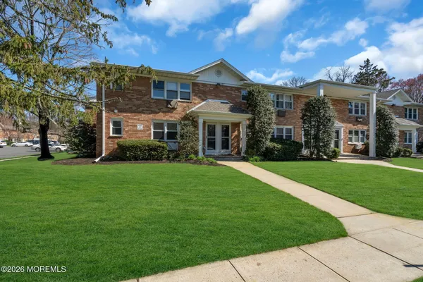$2,600 | 96 East Avenue, Unit 97, Atlantic Highlands, NJ 07716