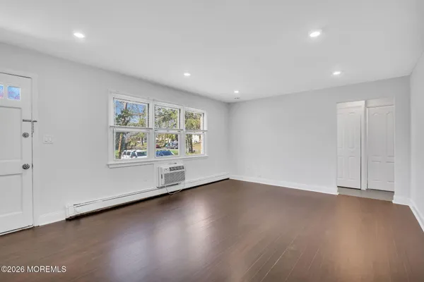 $2,600 | 96 East Avenue, Unit 97, Atlantic Highlands, NJ 07716