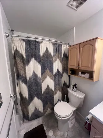 $1,800 | 2575 South Syracuse Way, Unit J308, Denver, CO 80231