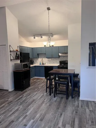$1,800 | 2575 South Syracuse Way, Unit J308, Denver, CO 80231