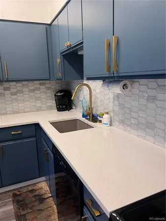 $1,800 | 2575 South Syracuse Way, Unit J308, Denver, CO 80231