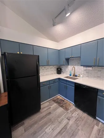 $1,800 | 2575 South Syracuse Way, Unit J308, Denver, CO 80231
