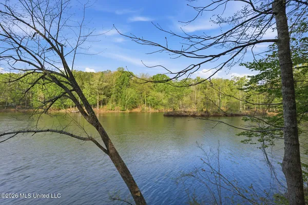 $275,000 | 110 Beechtree Road, Vicksburg, MS 39183