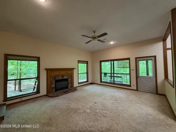 $275,000 | 110 Beechtree Road, Vicksburg, MS 39183