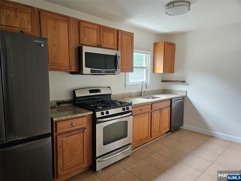 417 Sheffield Road Ridgewood, NJ 07450 - Photo 3 of 13
