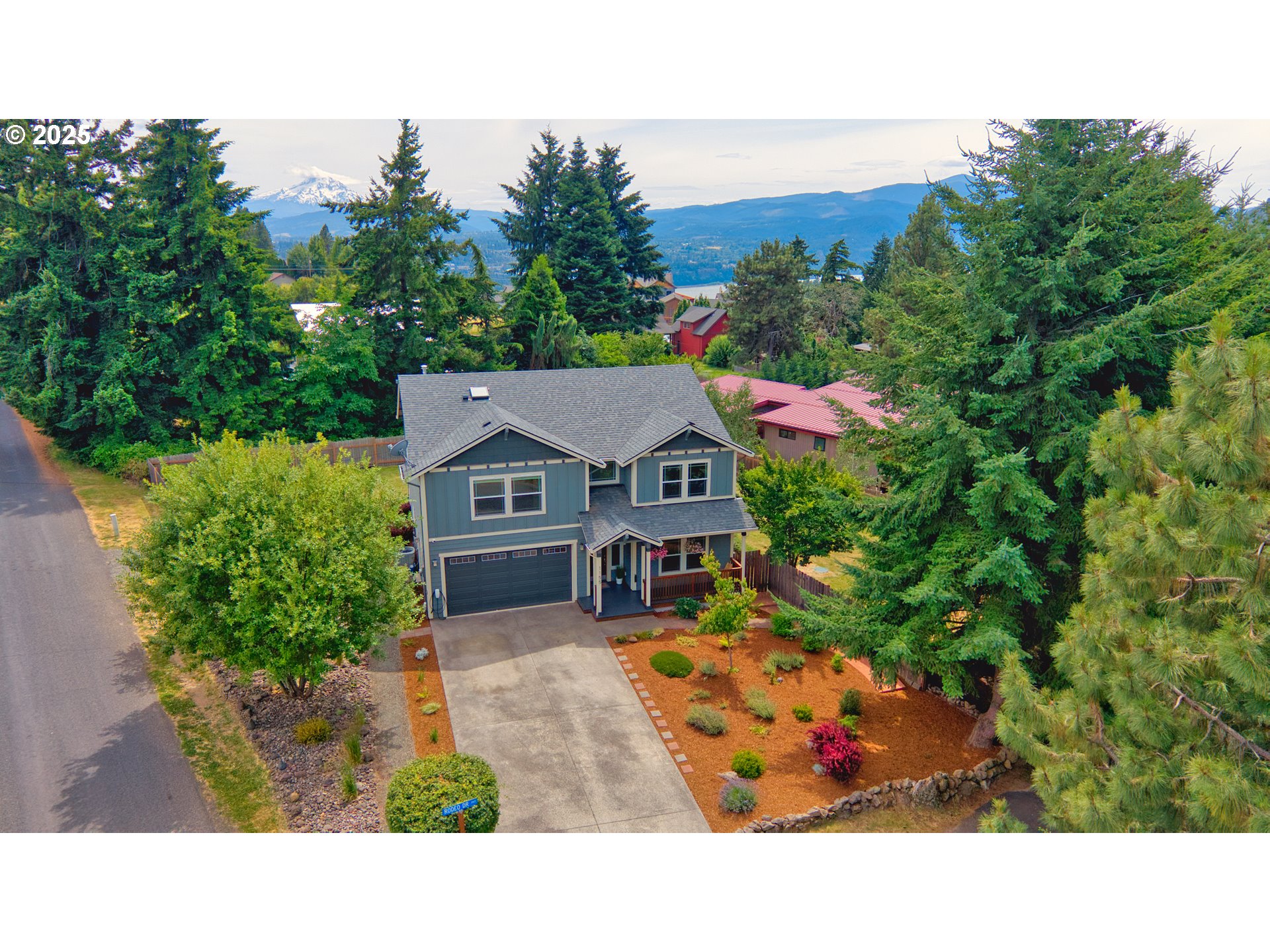 1155 Rodeo Drive White Salmon, WA 98672 - Photo 1 of 43 Gallery Image 1