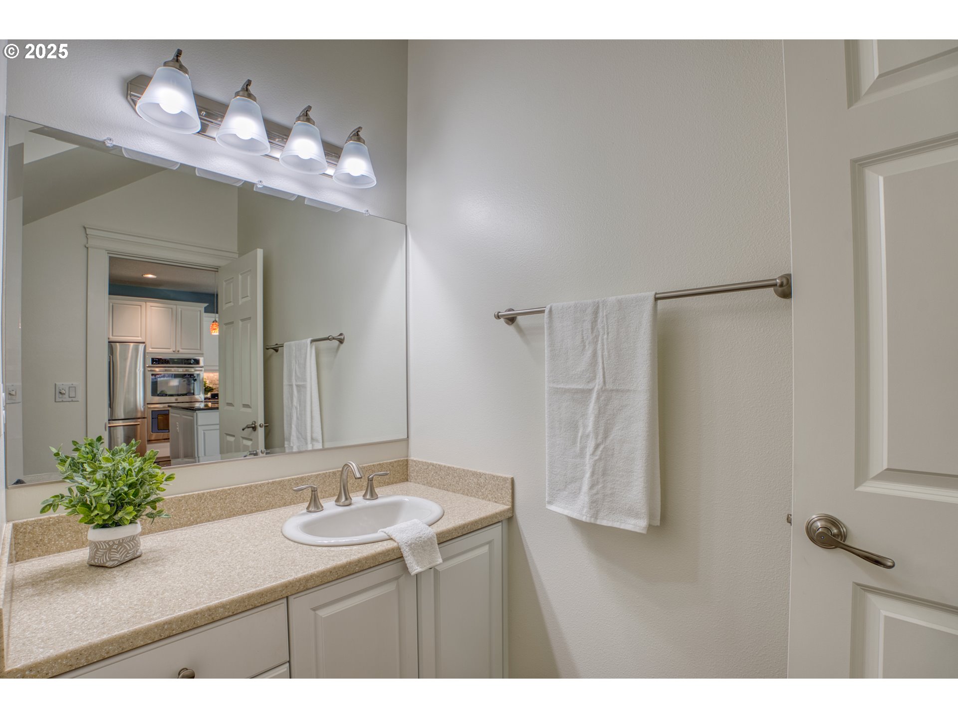 1155 Rodeo Drive White Salmon, WA 98672 - Photo 16 of 43 Gallery Image 16