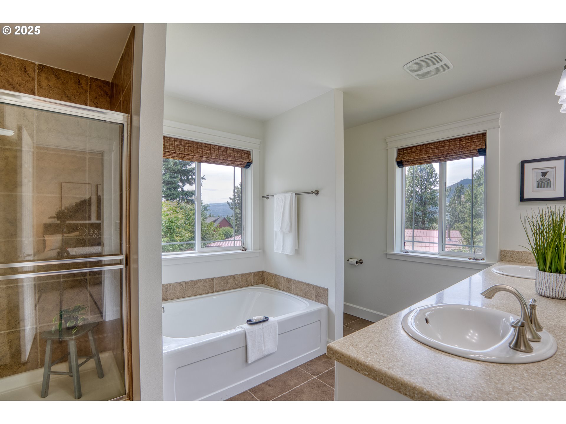 1155 Rodeo Drive White Salmon, WA 98672 - Photo 24 of 43 Gallery Image 24