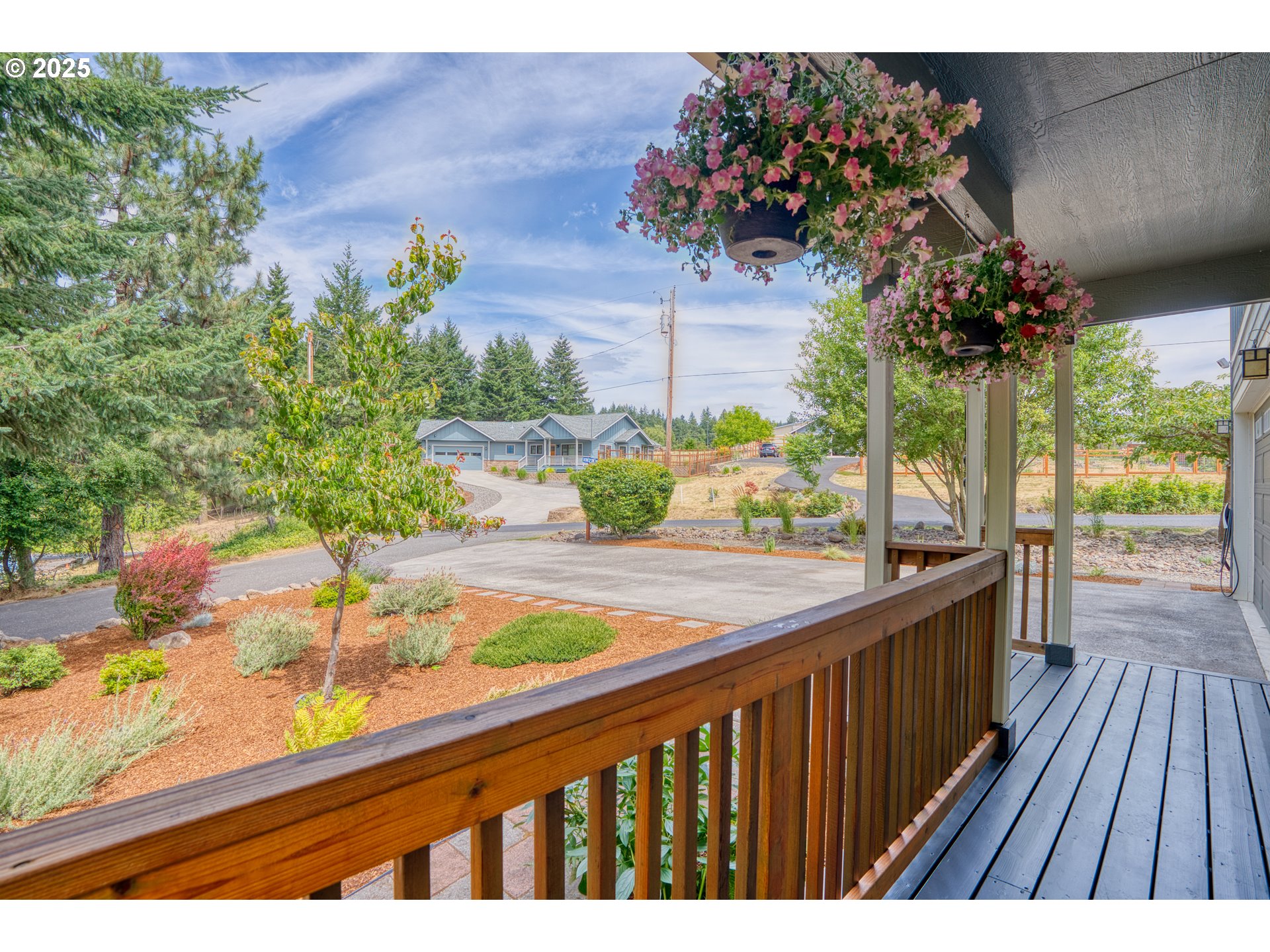 1155 Rodeo Drive White Salmon, WA 98672 - Photo 3 of 43 Gallery Image 3