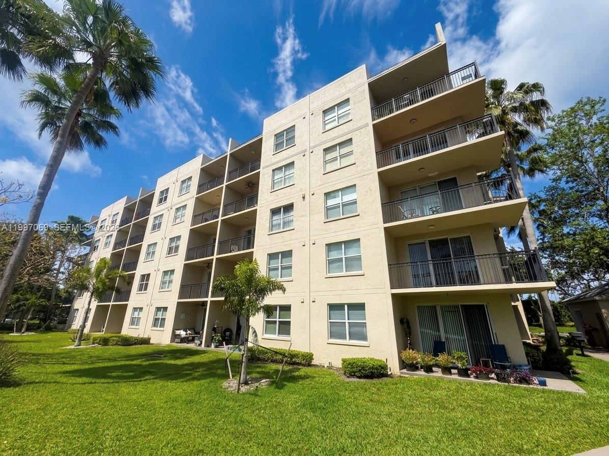 27 Royal Palm Way, Unit 102 Boca Raton, FL 33432 - Photo 26 of 39