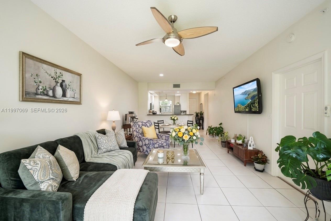 27 Royal Palm Way, Unit 102 Boca Raton, FL 33432 - Photo 3 of 39
