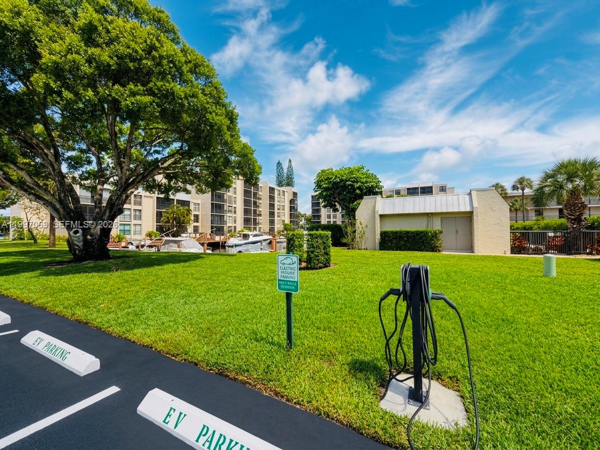 27 Royal Palm Way, Unit 102 Boca Raton, FL 33432 - Photo 34 of 39