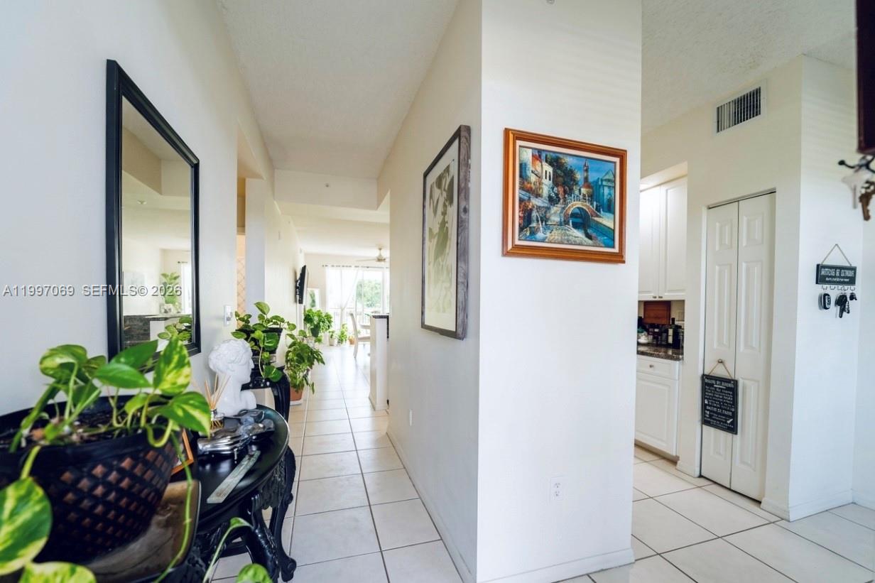 27 Royal Palm Way, Unit 102 Boca Raton, FL 33432 - Photo 10 of 39