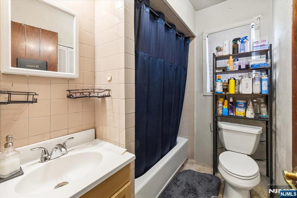 204 Herman Street Hackensack, NJ 07601 - Photo 24 of 33