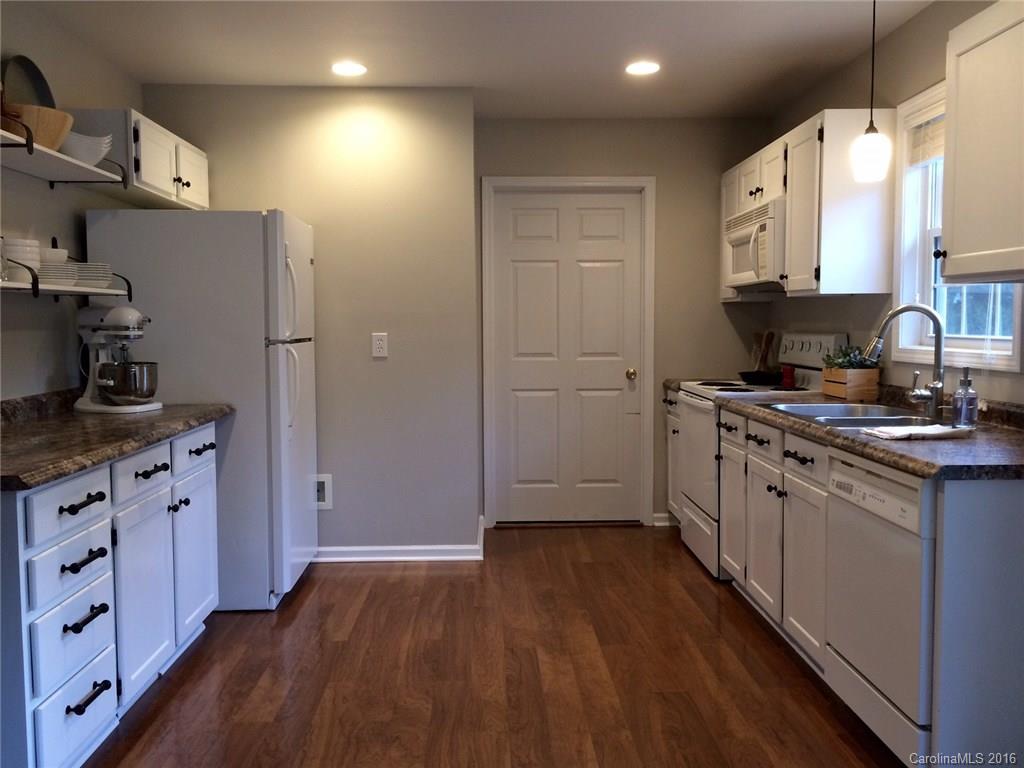 10101 Hambright Road, Unit 2 Huntersville, NC 28078 - Photo 13 of 23 Gallery Image 13