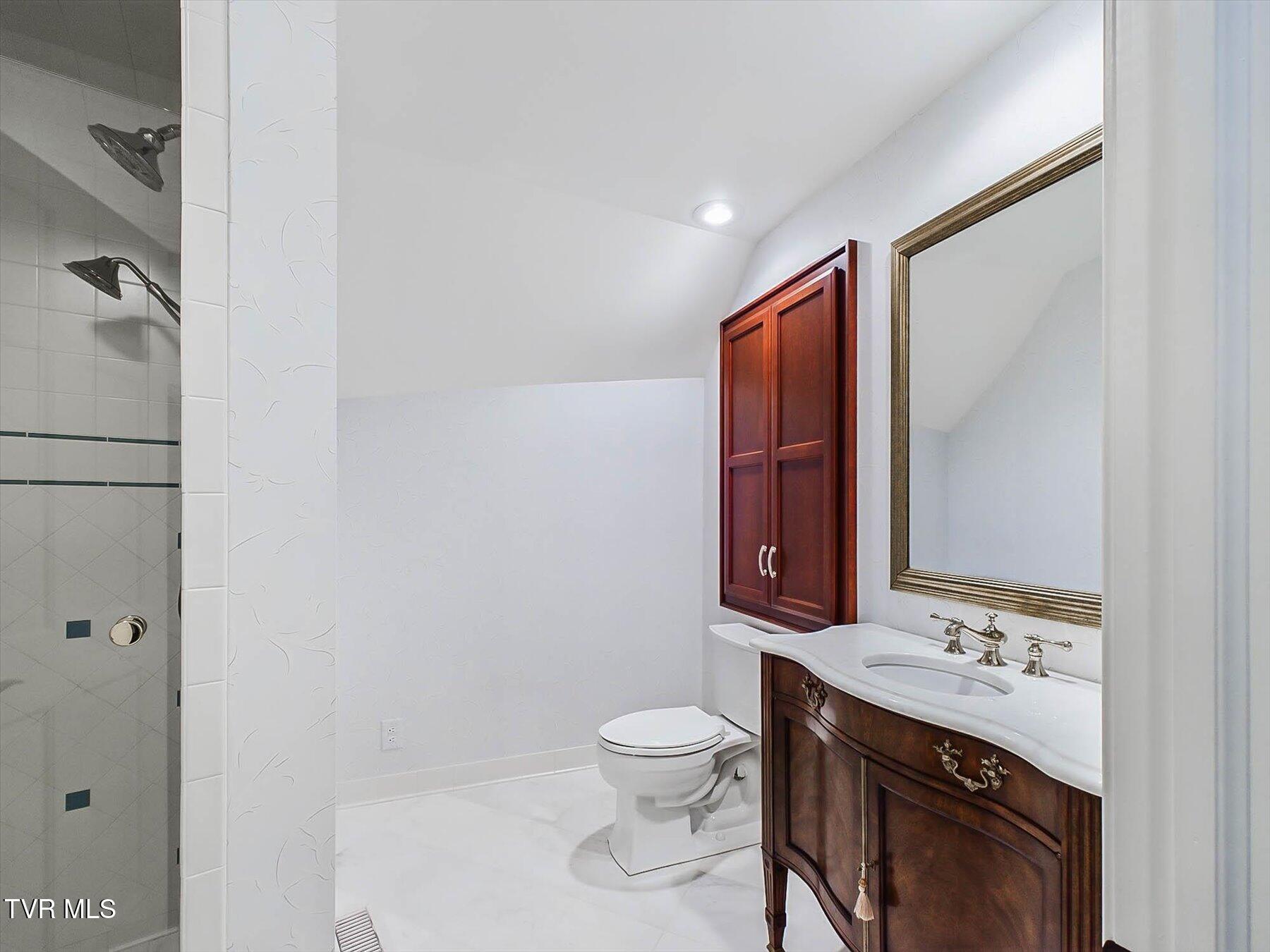 400 Bancroft Chapel Road Kingsport, TN 37660 - Photo 44 of 68 040