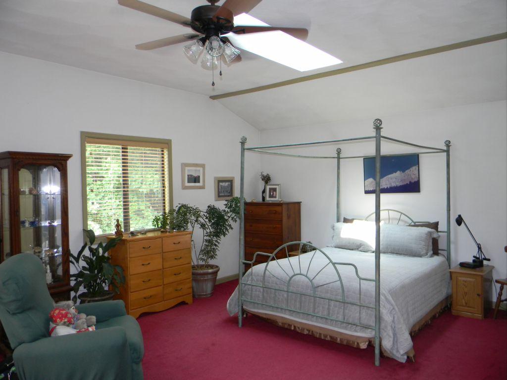 5889 Quarterwood Road Thaxton, VA 24174 - Photo 16 of 25 Master Bedroom