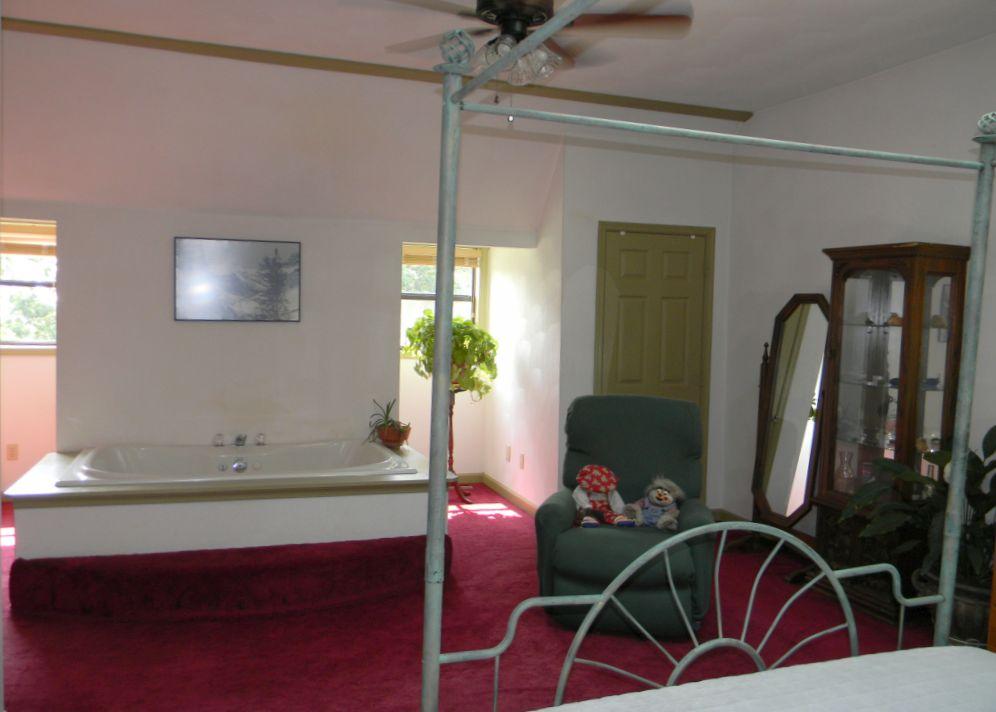 5889 Quarterwood Road Thaxton, VA 24174 - Photo 17 of 25 Master Bedroom
