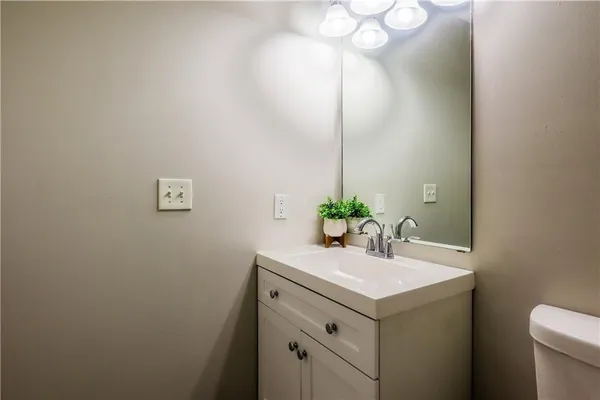 $1,925 | 5823 Strathmoor Manor Circle, Lithonia, GA 30058