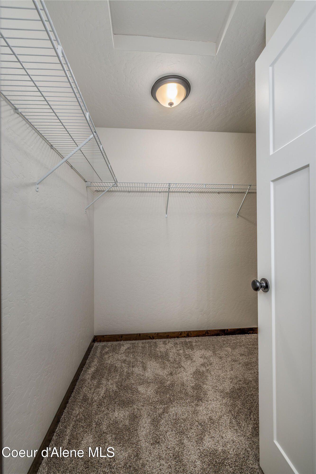 12157 North Lennon Lane Rathdrum, ID 83858 - Photo 11 of 19 12 Walk in closet