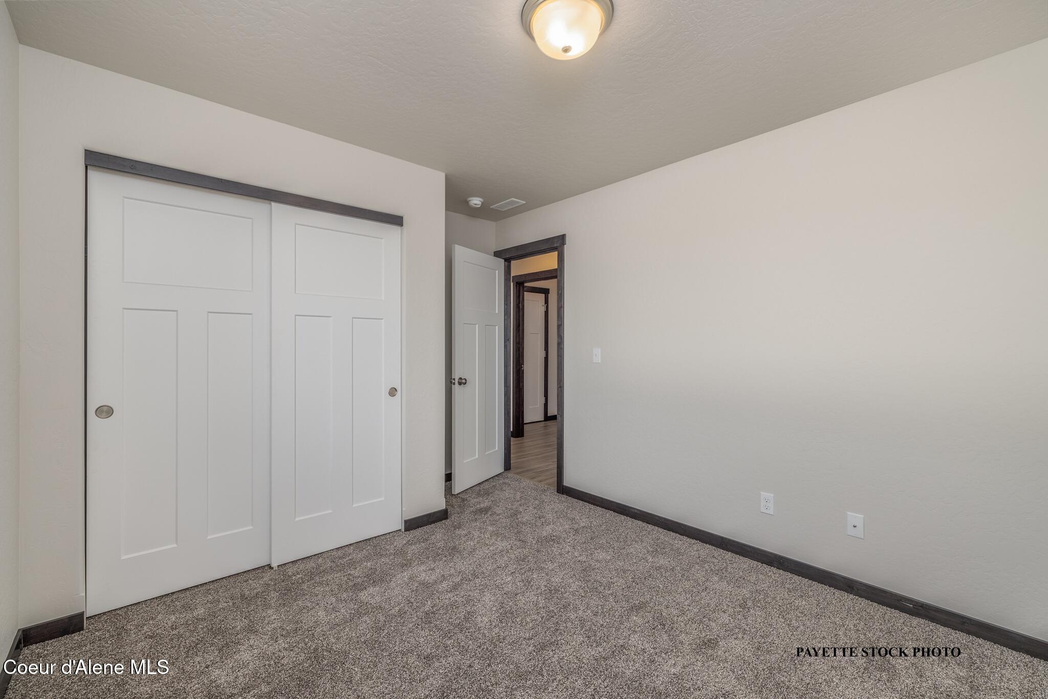 12157 North Lennon Lane Rathdrum, ID 83858 - Photo 13 of 19 14 Guest bed1