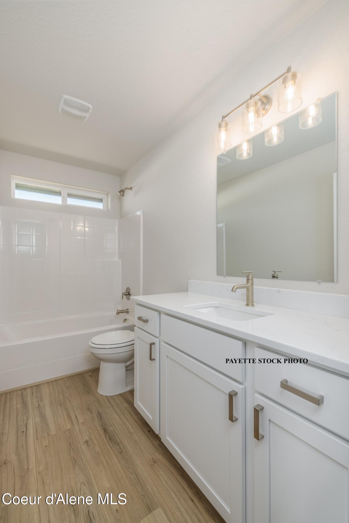 12157 North Lennon Lane Rathdrum, ID 83858 - Photo 14 of 19 15 Guest bath