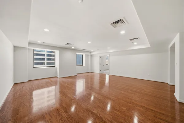 $2,850 | 914 Main Street, Unit 1406, Houston, TX 77002