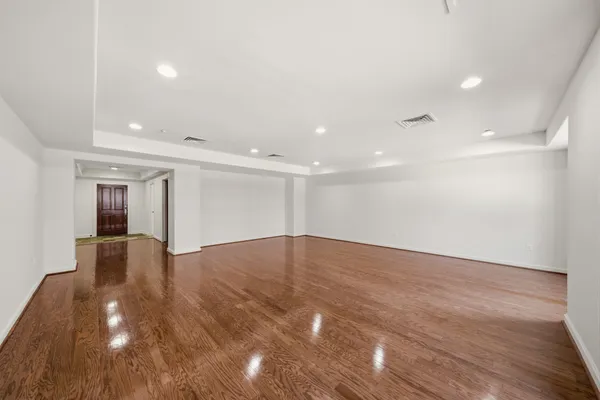 $2,850 | 914 Main Street, Unit 1406, Houston, TX 77002
