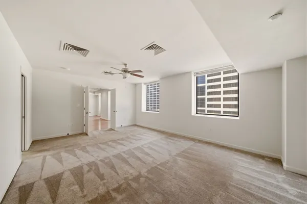 $2,850 | 914 Main Street, Unit 1406, Houston, TX 77002