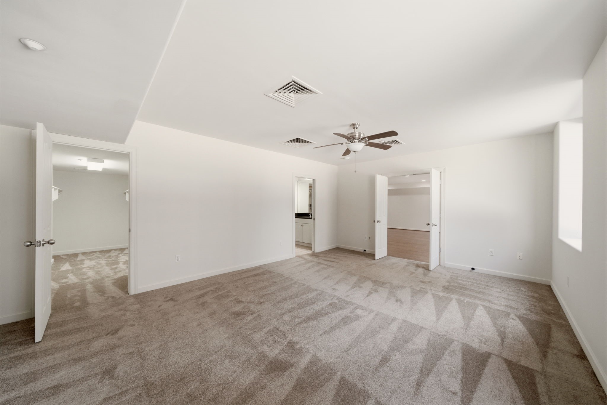 914 Main Street, Unit 1406 Houston, TX 77002 - Photo 7 of 29