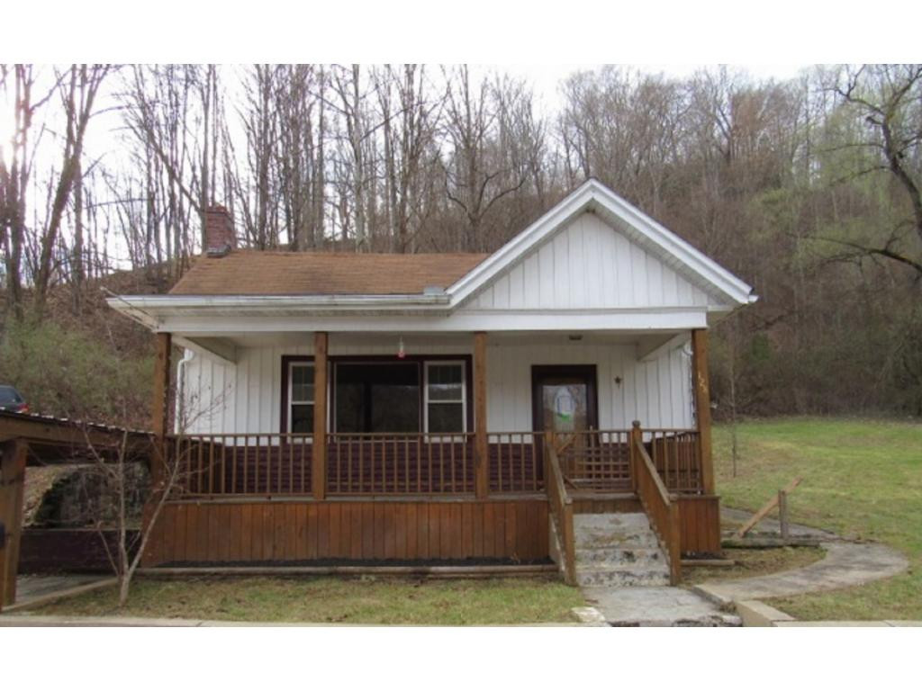128 Ridge Avenue Appalachia, VA 24216 - Photo 1 of 9 Photo 1