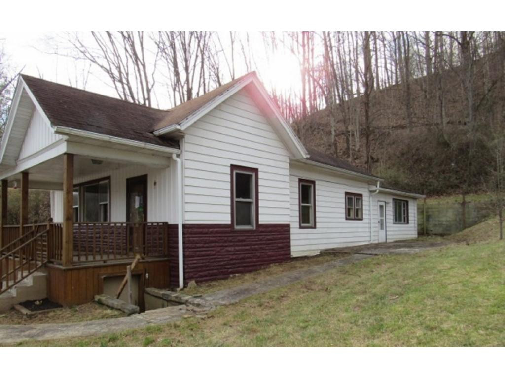 128 Ridge Avenue Appalachia, VA 24216 - Photo 7 of 9 Photo 7