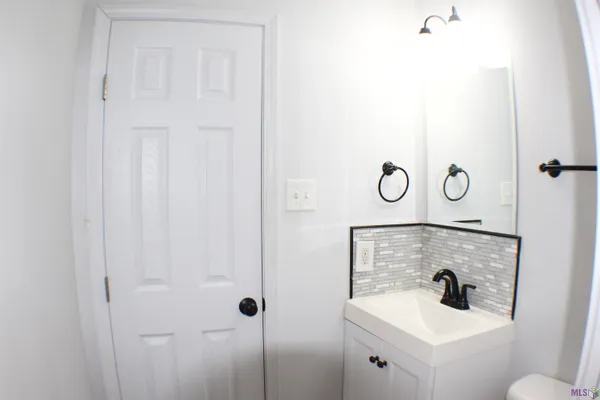 $1,250 | 140 Wylie Drive, Unit 4, Baton Rouge, LA 70808