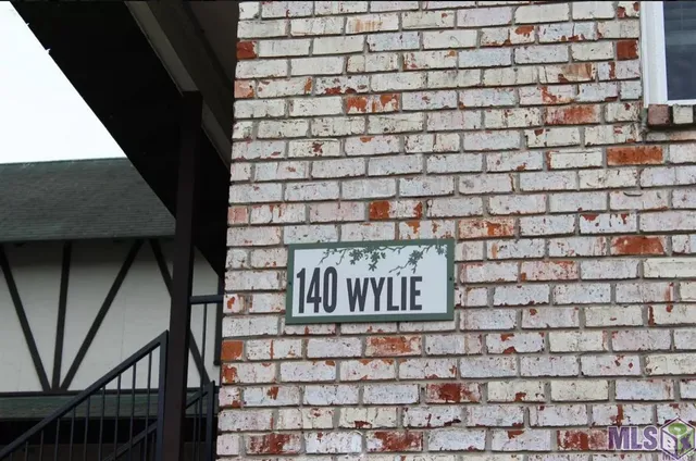 $1,350 | 140 Wylie Drive, Unit 4, Baton Rouge, LA 70808