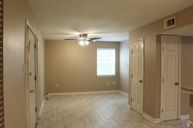 $1,350 | 140 Wylie Drive, Unit 4, Baton Rouge, LA 70808
