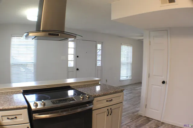 $1,250 | 140 Wylie Drive, Unit 4, Baton Rouge, LA 70808