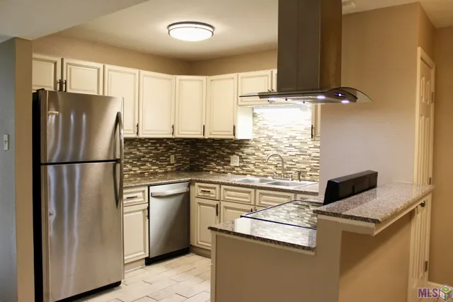 $1,350 | 140 Wylie Drive, Unit 4, Baton Rouge, LA 70808