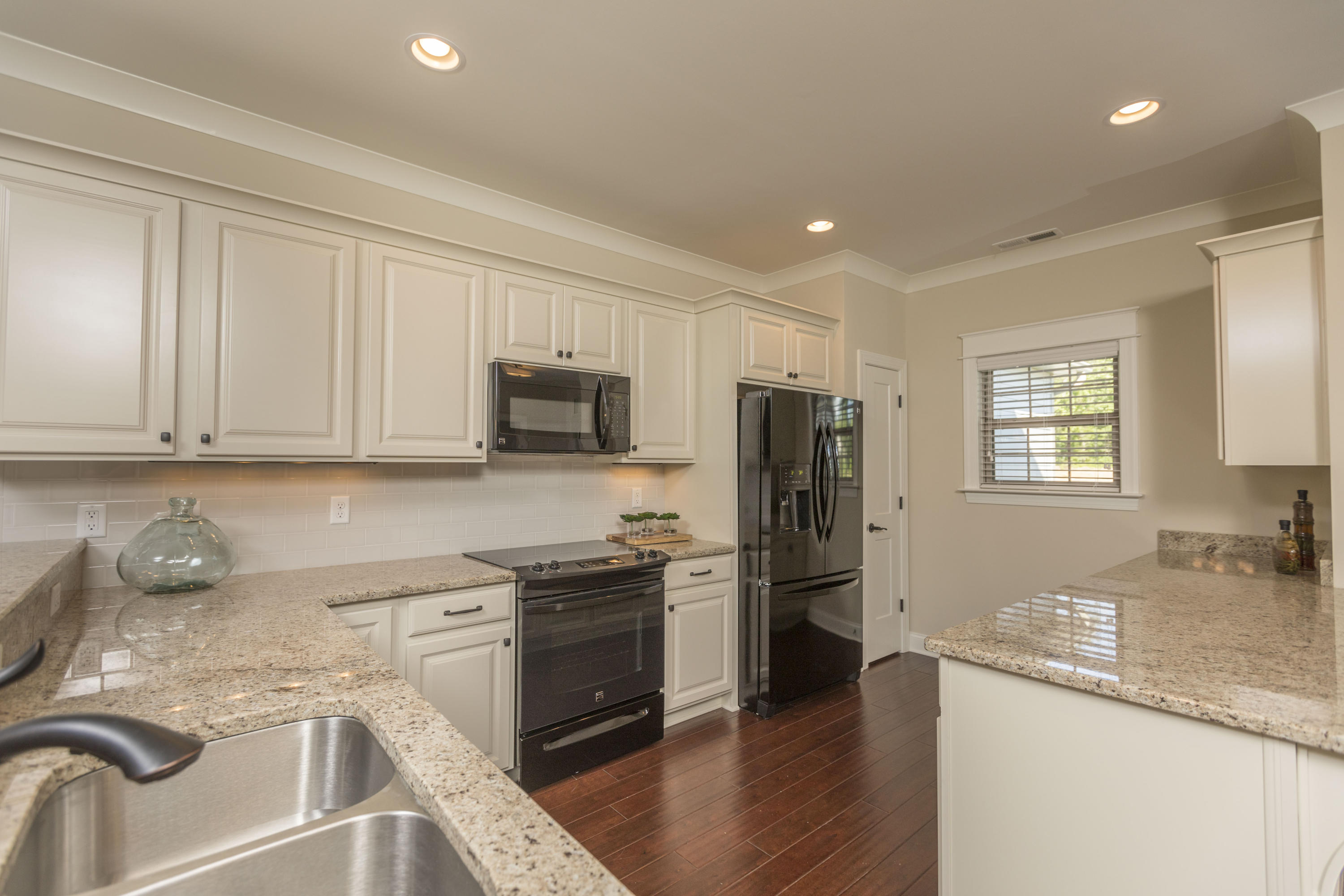 2350 Rivendell Lane, Unit LOT 22 Chattanooga, TN 37421 - Photo 6 of 32 Kitchen